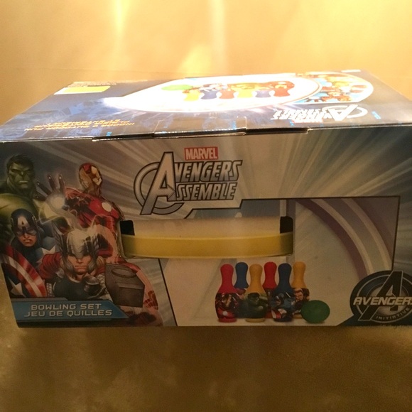 🆕 🎳 MARVEL AVENGERS BOWLING SET / Primary Colors / 6 Pins & 1 Bowling Ball 🎳 - Picture 6 of 12